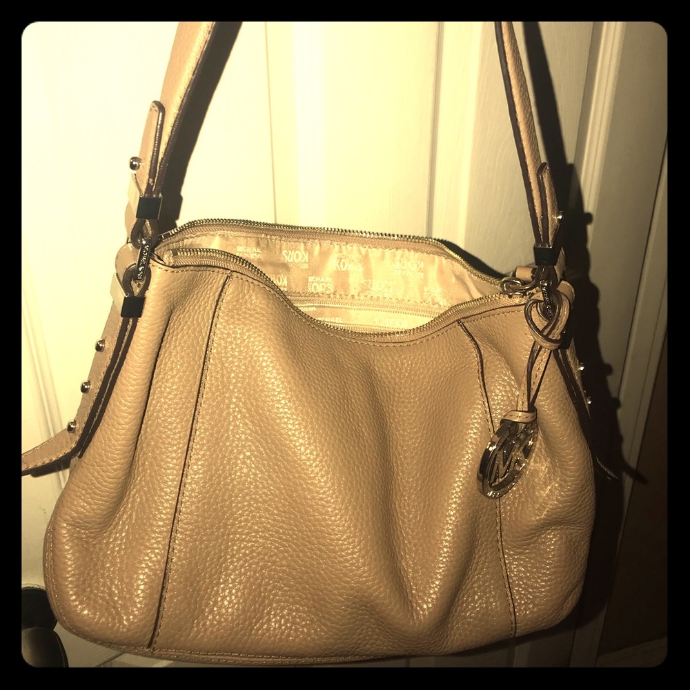 Michael Kors used beige purse 👛